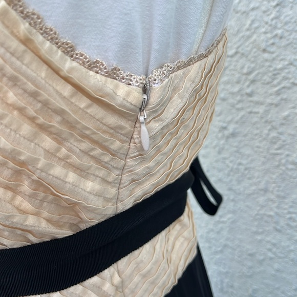 BCBG MaxAzria Summer Chiffon A-Line Dress Size : 10 - Picture 10 of 16